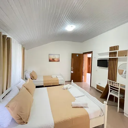 Vogue Golem (Tirana)