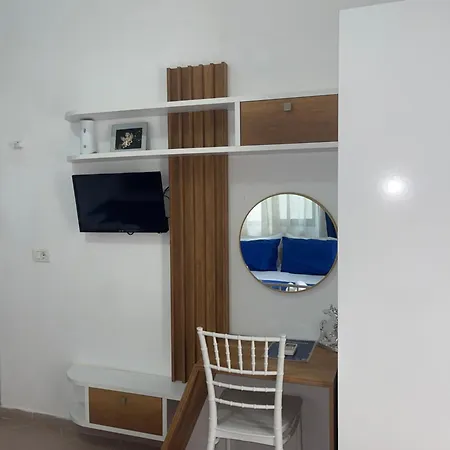 Ξενοδοχείο με διαμερίσματα Vogue Golem (Tirana)