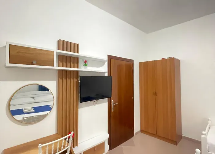 Vogue Aparthotel 3*