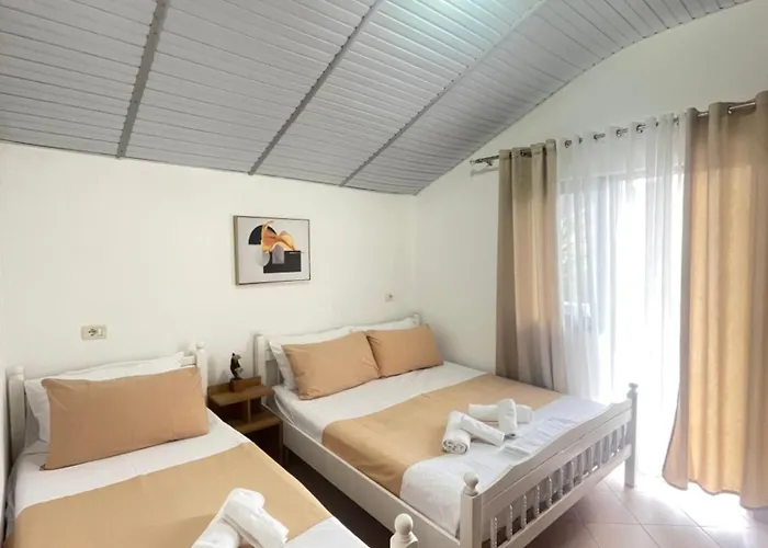 Vogue Aparthotel 3*