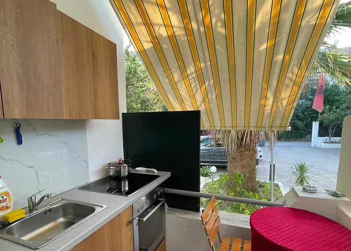Vogue Aparthotel